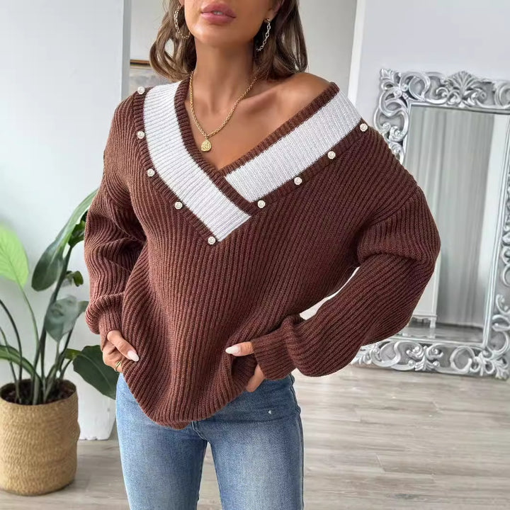 Dame strikpullover med V-hals og perleprydede detaljer Stilla