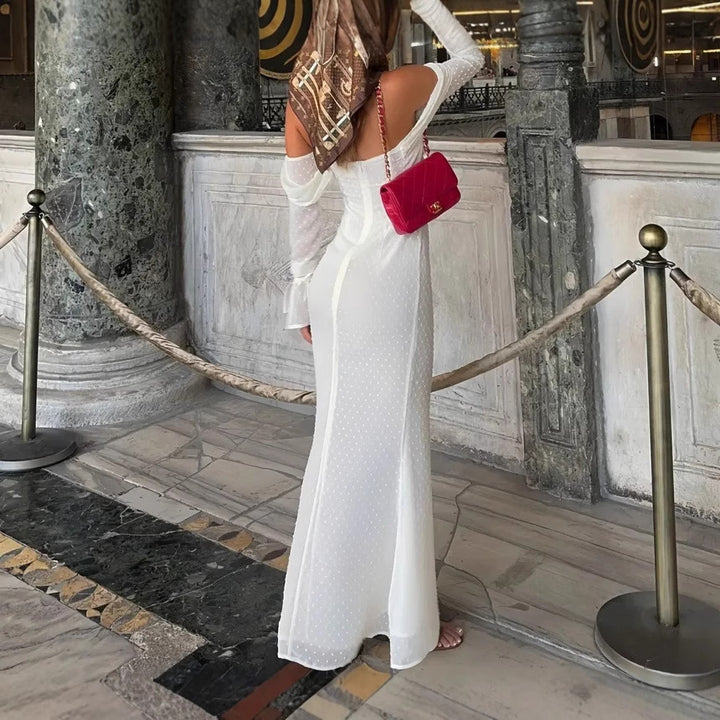 Dame Elegant og romantisk aftenkjole med off-shoulder-design Stilla