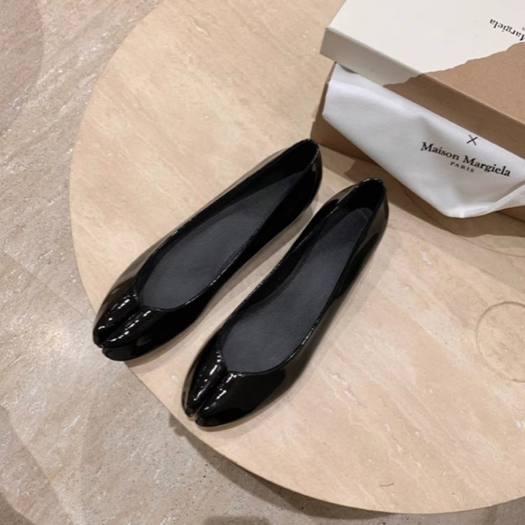 Dame Ballerinas med innovativt snit og glat overflade Stilla