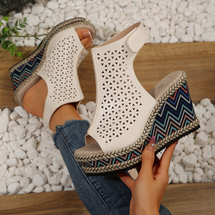 Dame Wedge-sandaler med moderne cut-out-design og stilfuld juteoverflade Stilla