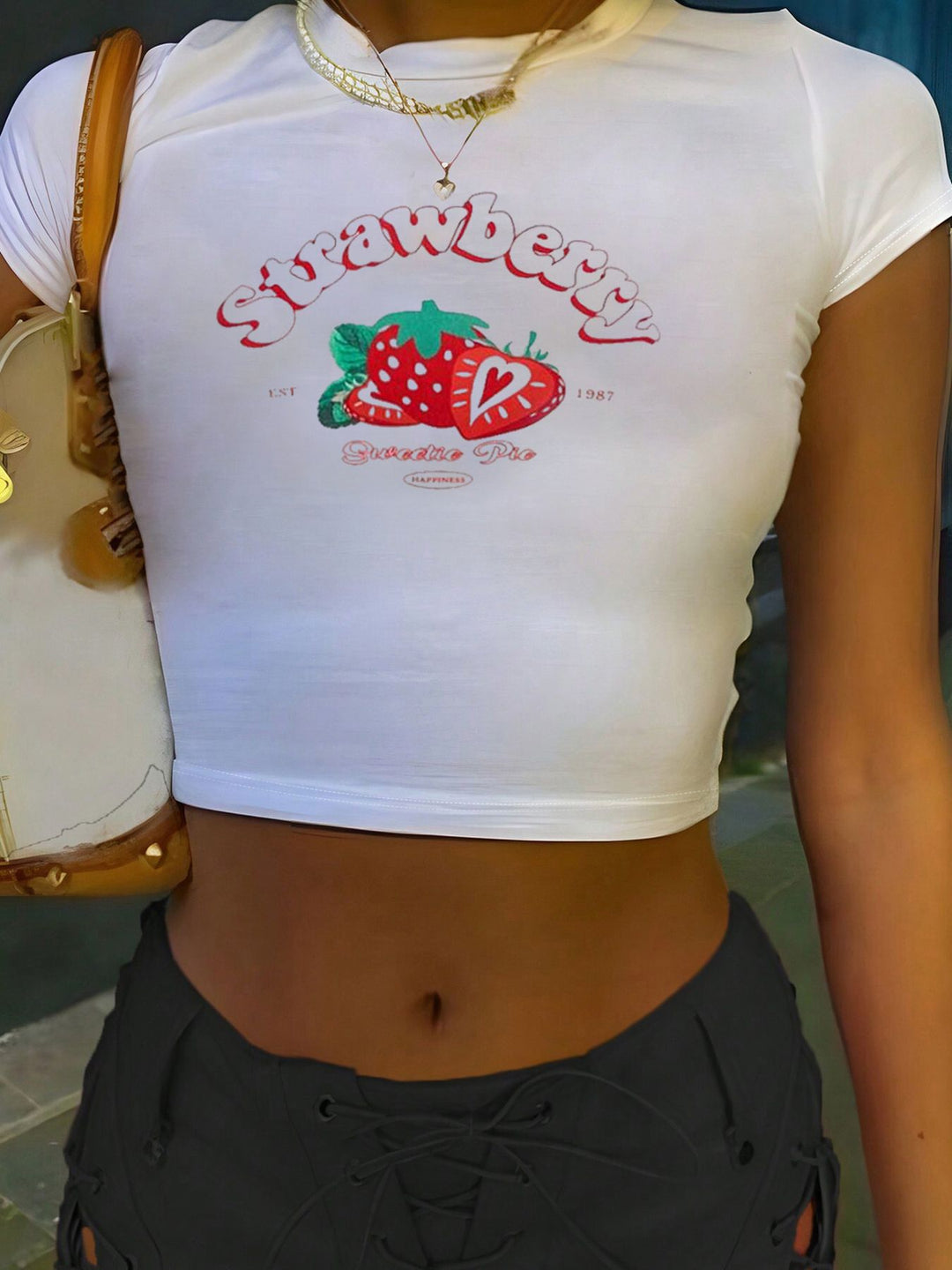 Dame Crop-T-shirt med inspirerende tryk og tætsiddende pasform Skovae