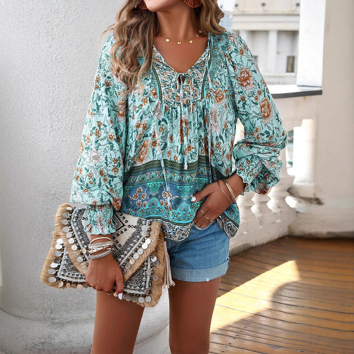 Damebluse med blomster mønstre Stilla