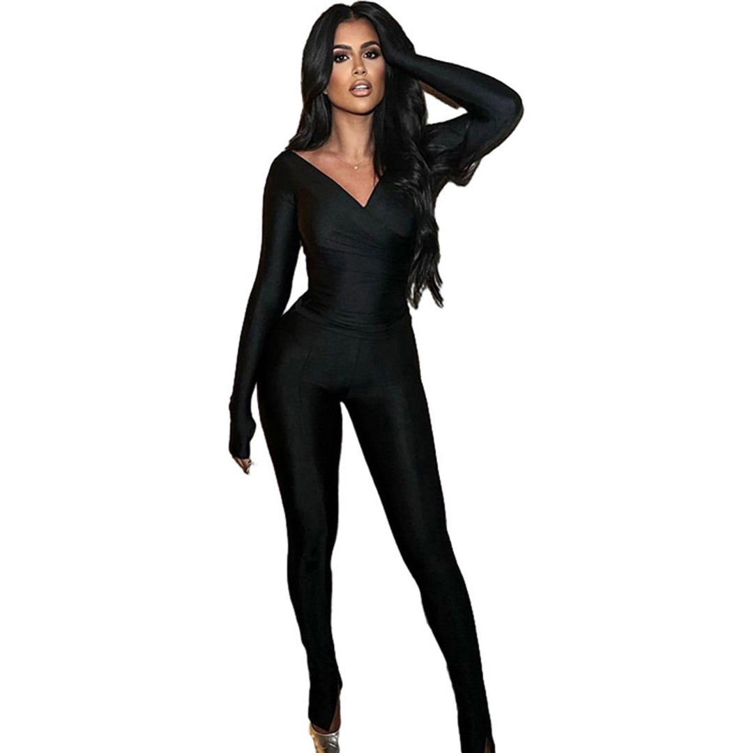 Dame Elegant V-hals Jumpsuit med lange ærmer og tætsiddende snit Stiila