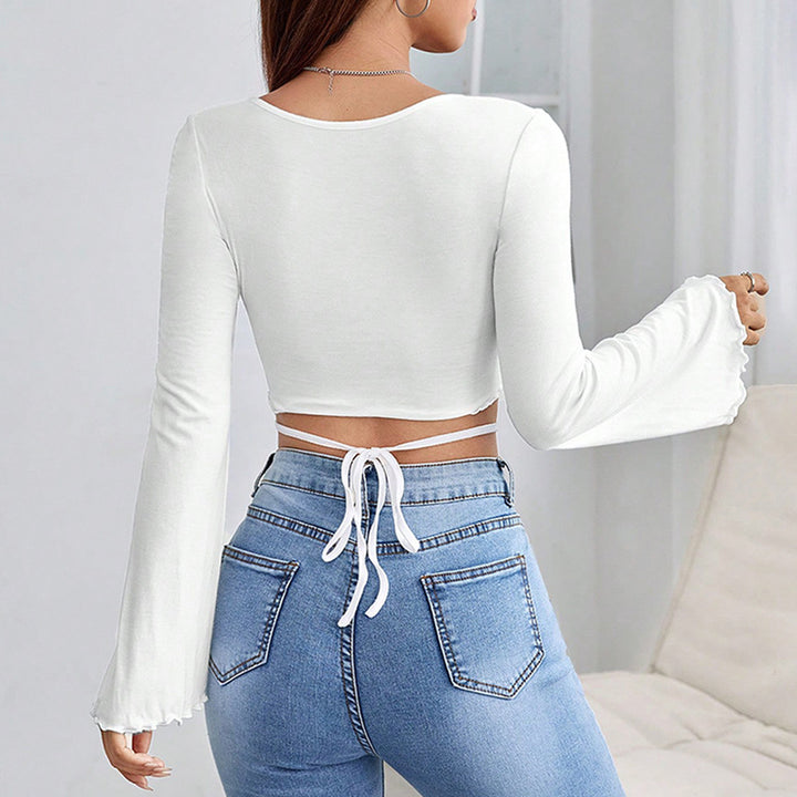 Kvinders cropped top med elegant hjerteudskæring og asymmetrisk kant Stilla