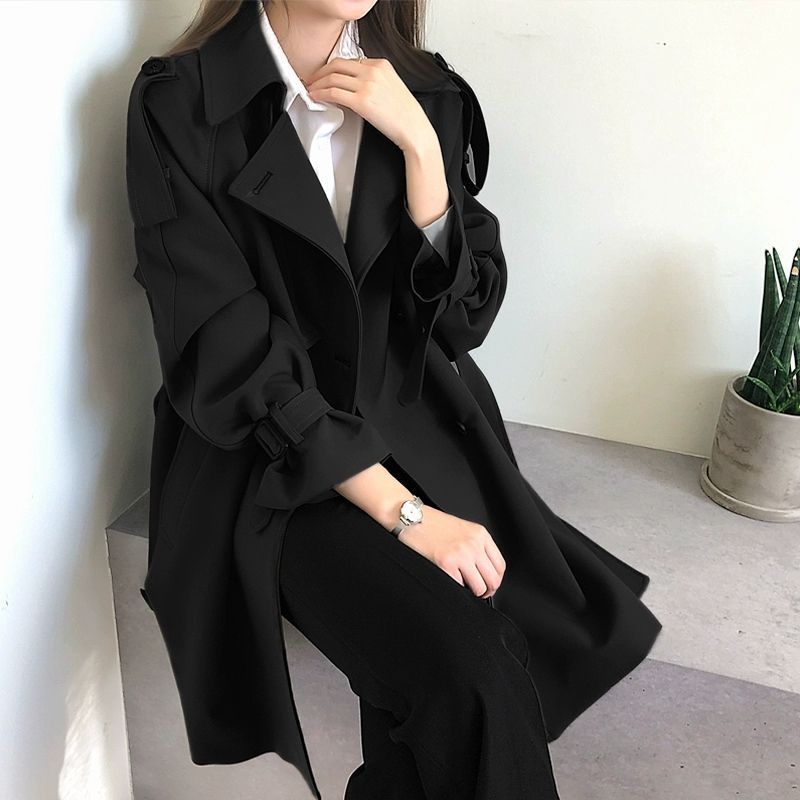 Dame mode trenchcoat med tekstureret design Stilla