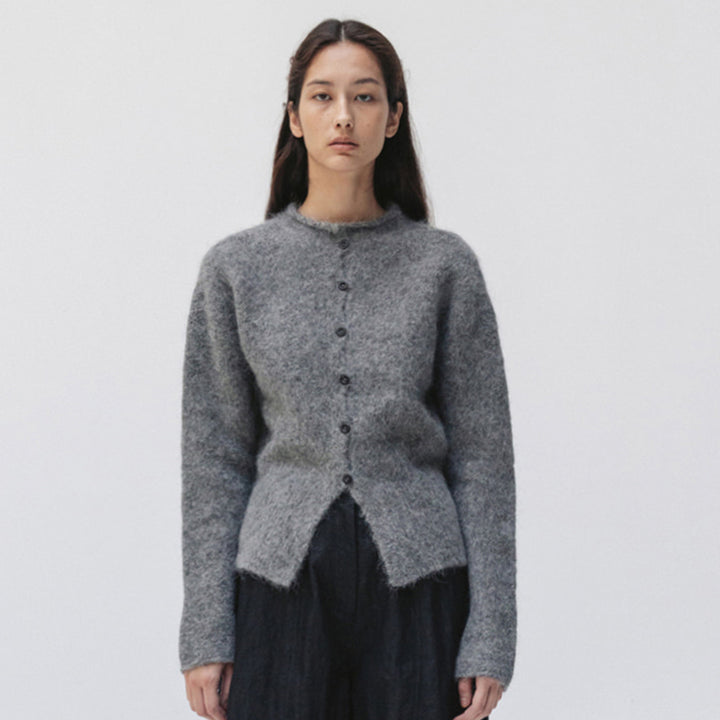 Dame elegant og varm strikket cardigan med knaplukning Stilla