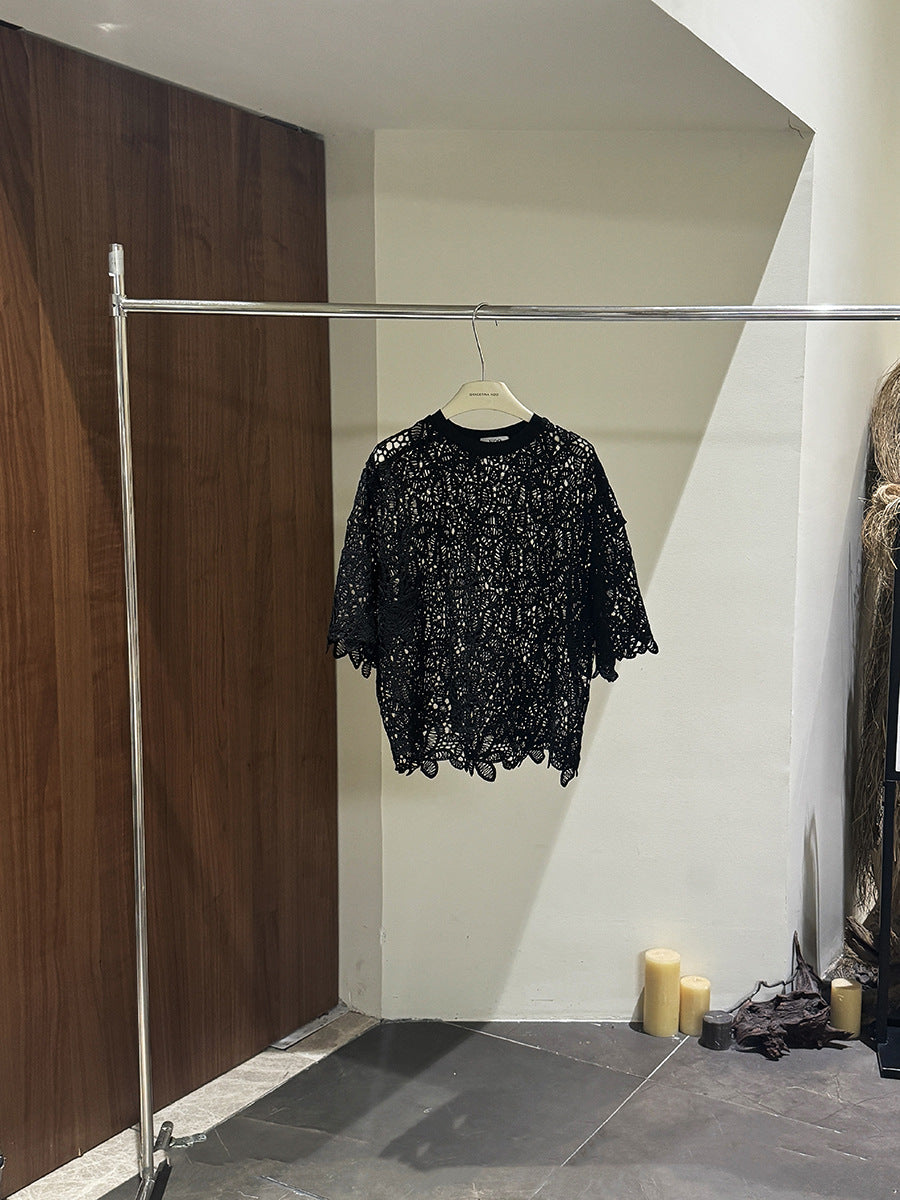 Dame spidsbluse med eksklusive broderier og løse ærmer Stilla