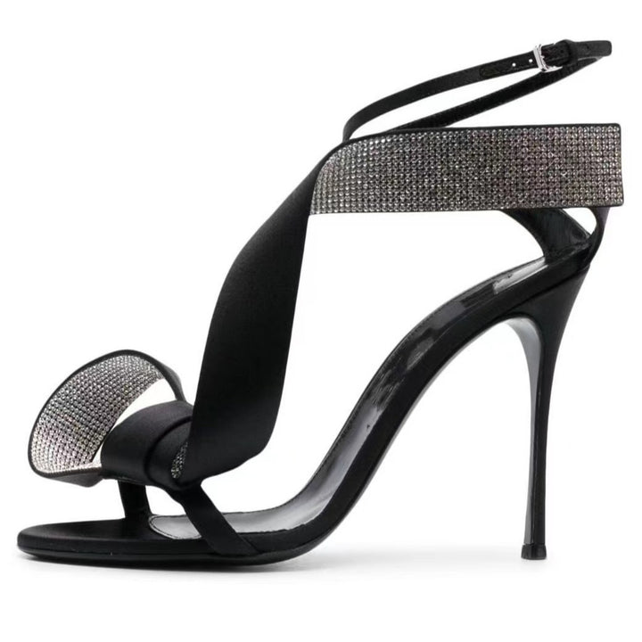 Femme Strappy Højhælede Sandaler med Strassakcent Stilla