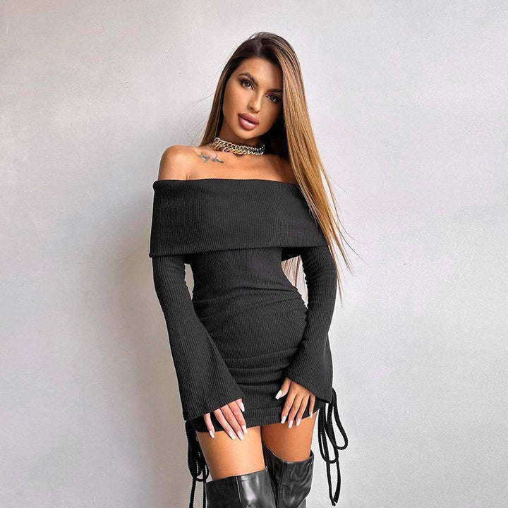 Dame Off-Shoulder Mini Kjole med Rynke og Lange Ærmer Skovae