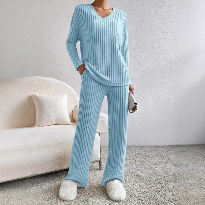 Kvindernes hyggelige strikkede jumpsuit i moderne ribdesign Stilla