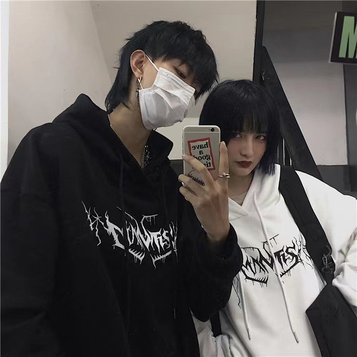 Kvindernes hoodie med moderne bogstaver og afslappet pasform Skovae