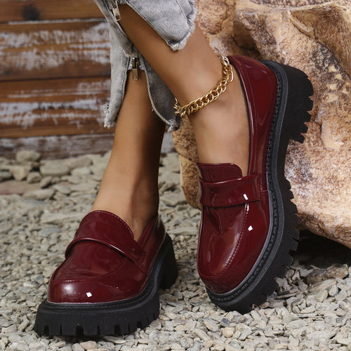 Dame Chunky Slipper med blank overflade og robust profil Stilla