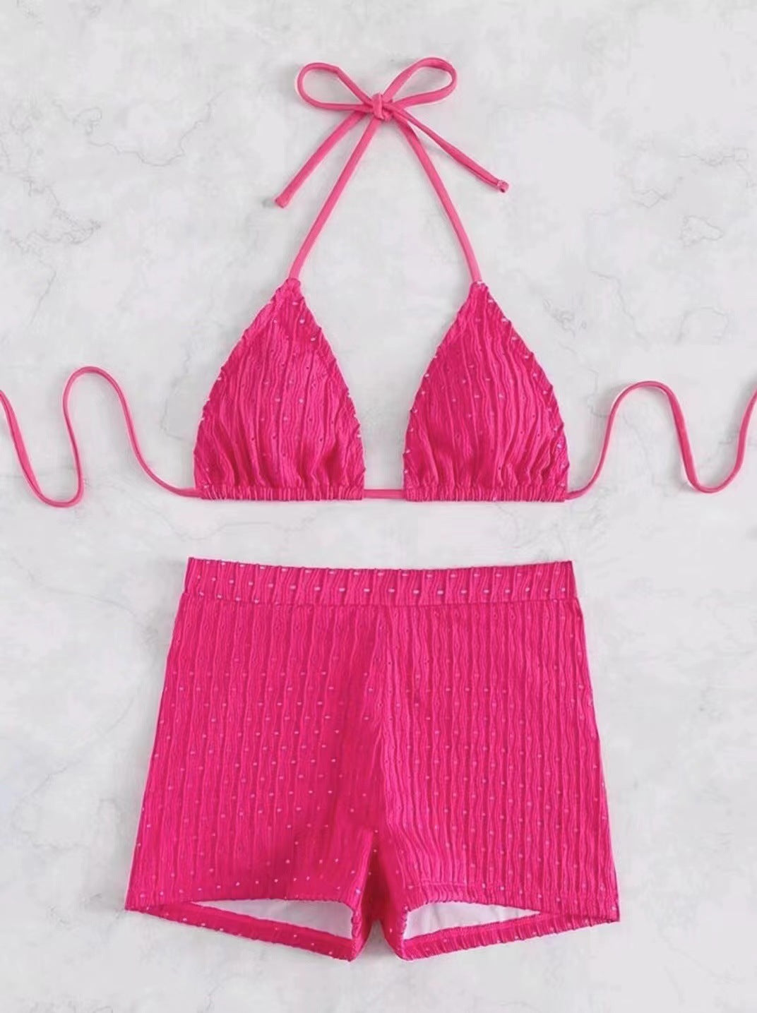 Dame bikini-sæt med foldet tekstur og moderne top Stilla