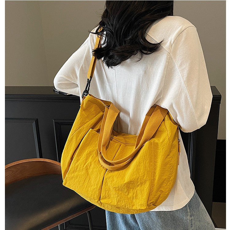 Femme Allvejr Utility Hobo Bag Stilla