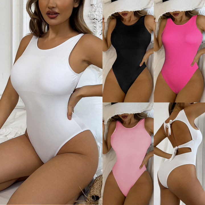 Damer one-piece badeshorts med moderne ribdesign Skovae