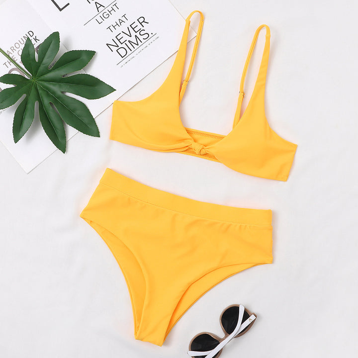 Dame bikini sæt med justerbare stropper og elegant knude detaljer Stilla