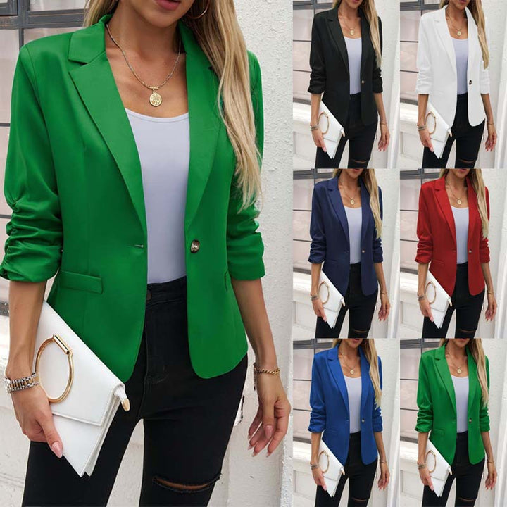 Dame elegant figursyet blazerjakke med feminine detaljer Stilla