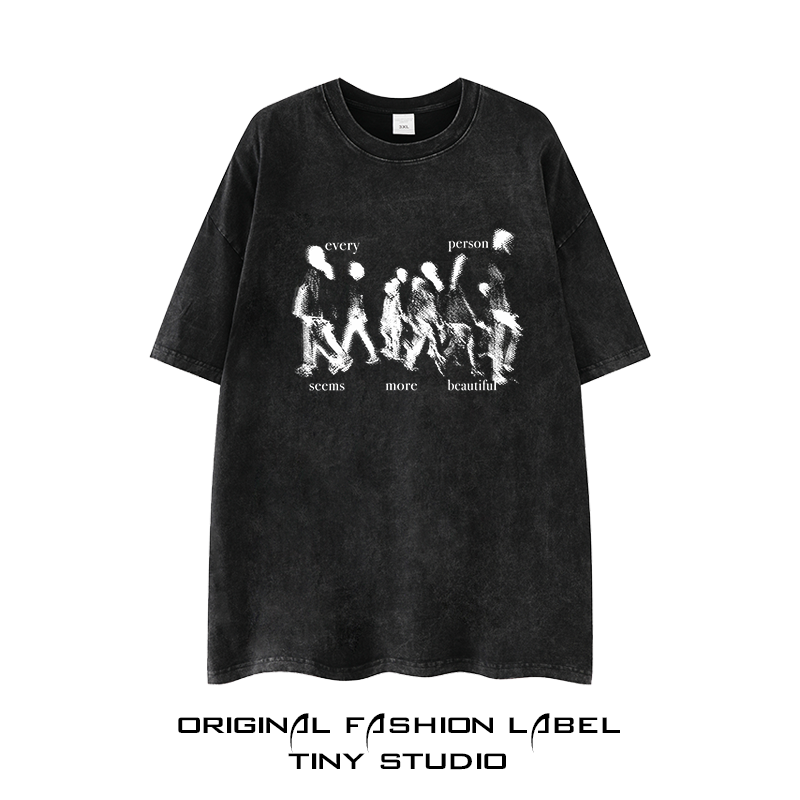 Dame T-shirt med kunstnerisk motiv og afslappet snit Stilla