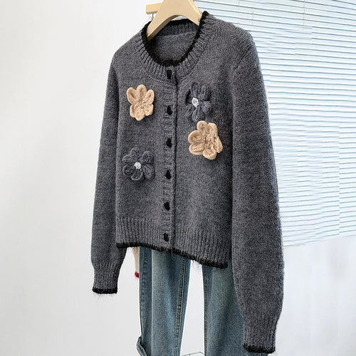 Dame Cozy Knit Cardigan med Blomster Applikationer Stilla
