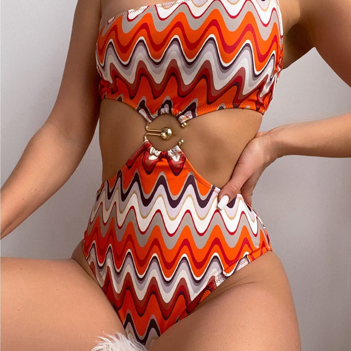 Dame Designer badedragt med asymmetrisk snit og sexy cut-outs Skovae