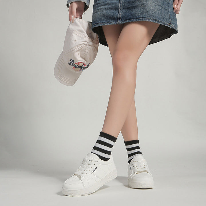 Dame fritidssneakers med åndbar sål og sporty design Stilla