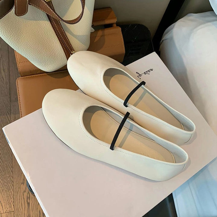 Dame Klassiske Ballerinaer med elegant remdesign Stilla