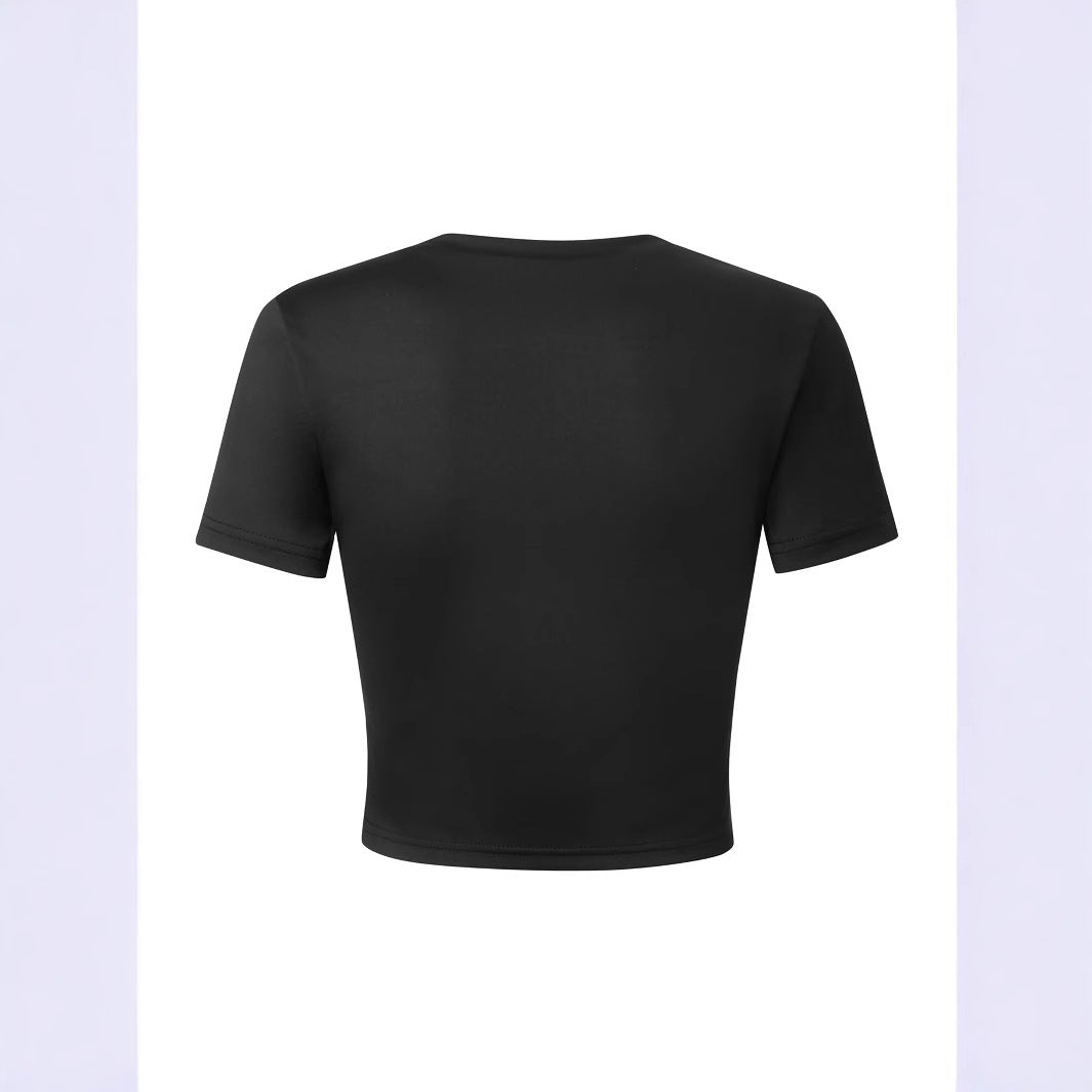 Dame Crop-Shirt med iøjnefaldende typografi-design Skovae