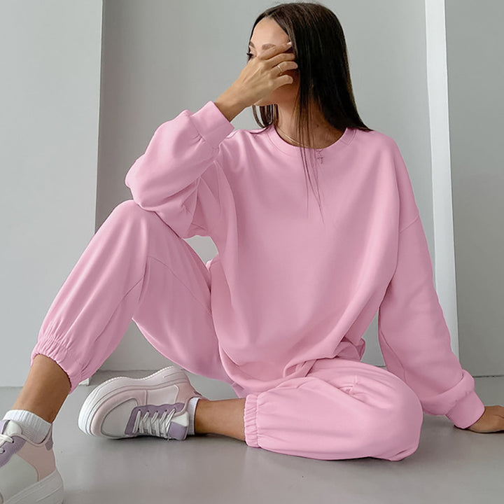 Dame afslappet sweatshirt- og joggingdragt sæt med elastisk talje og moderne accenter Stilla