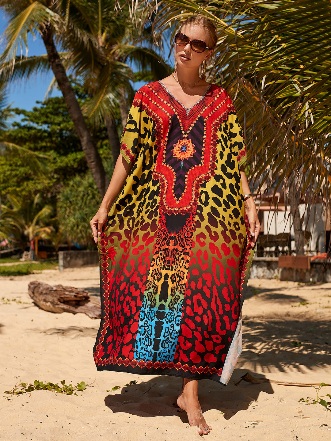 Dame kaftan med iøjnefaldende leoparddesign og håndlavede udsmykninger Stilla