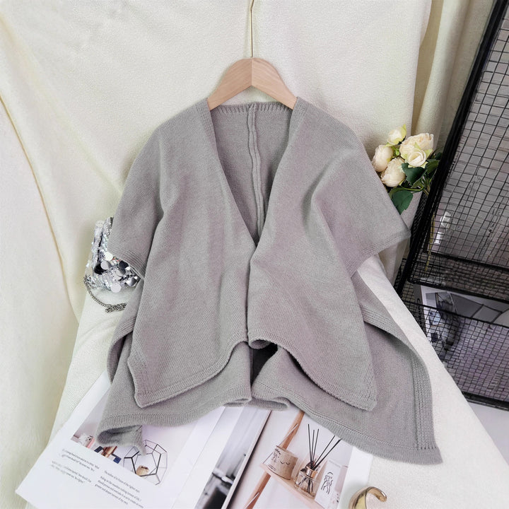 Kvinders alsidige cardigan med asymmetrisk snit og dyb V-hals Stilla