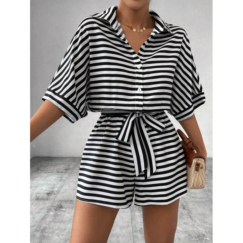 Dame Boxy-shirt og shorts-sæt med stribet design Stilla