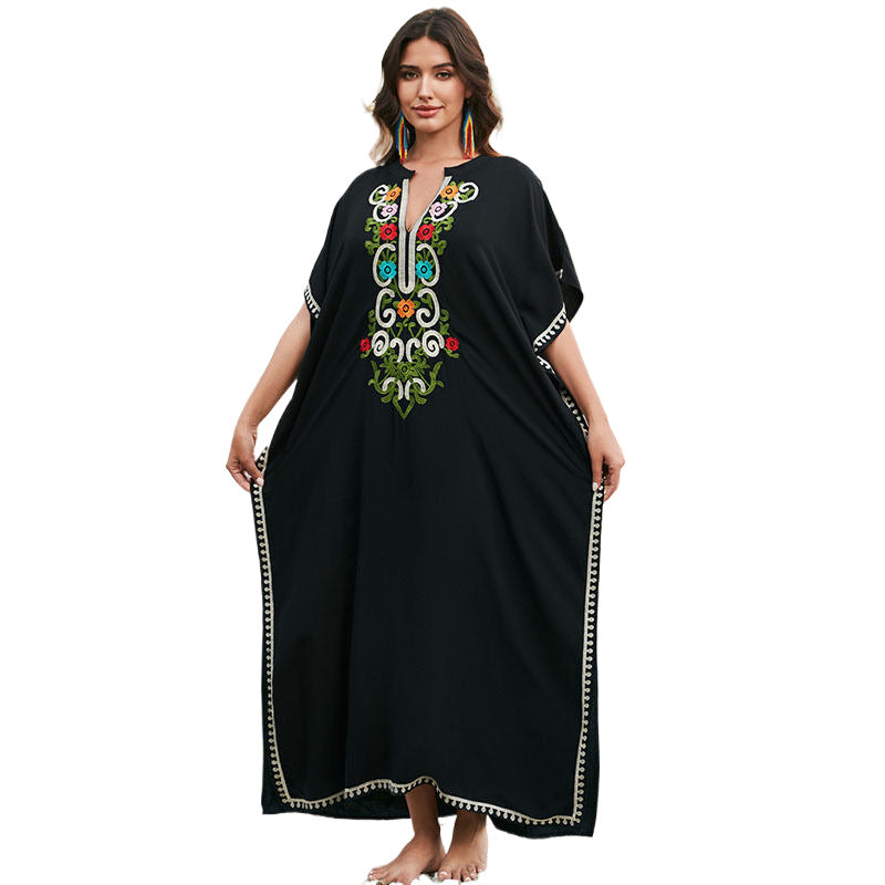 Dame Strandkaftan med kunstnerisk broderi og elegante accenter Stilla