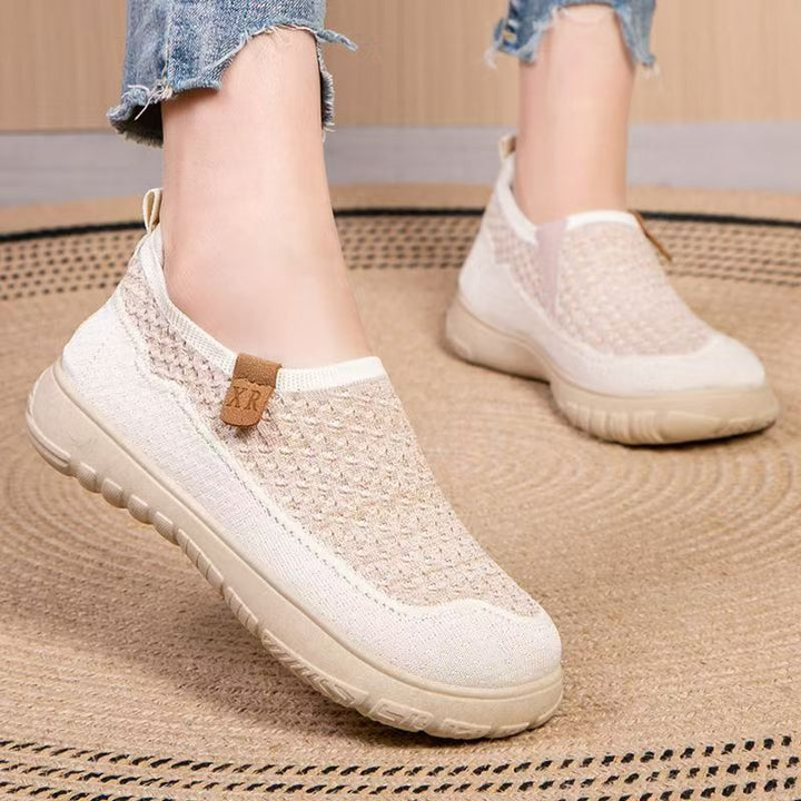 Femme Slip-On Gå Sneakers med åndbart strikkemateriale og fleksibel sål Stilla