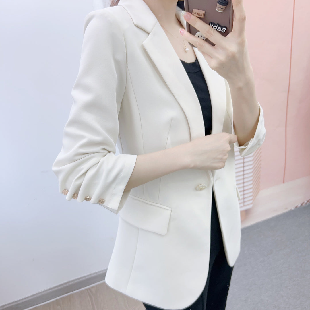 Dame Elegant Businessblazer med figursyet snit og praktiske lommer Stilla