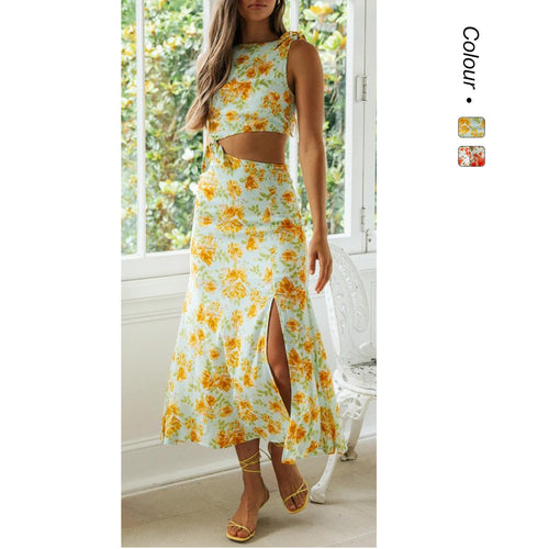 Women's two-piece set made of floral fabric with high slit and fitted top Skovae
