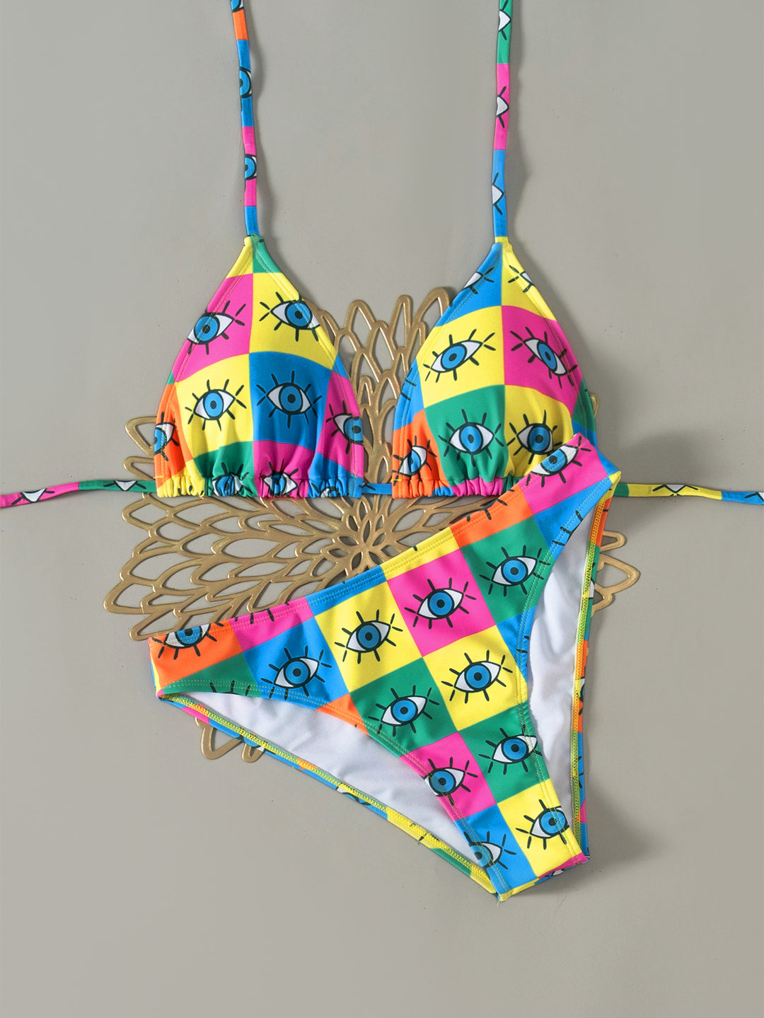 Dame trekantsbikini med blomsterbroidery og justerbare stropper Skovae