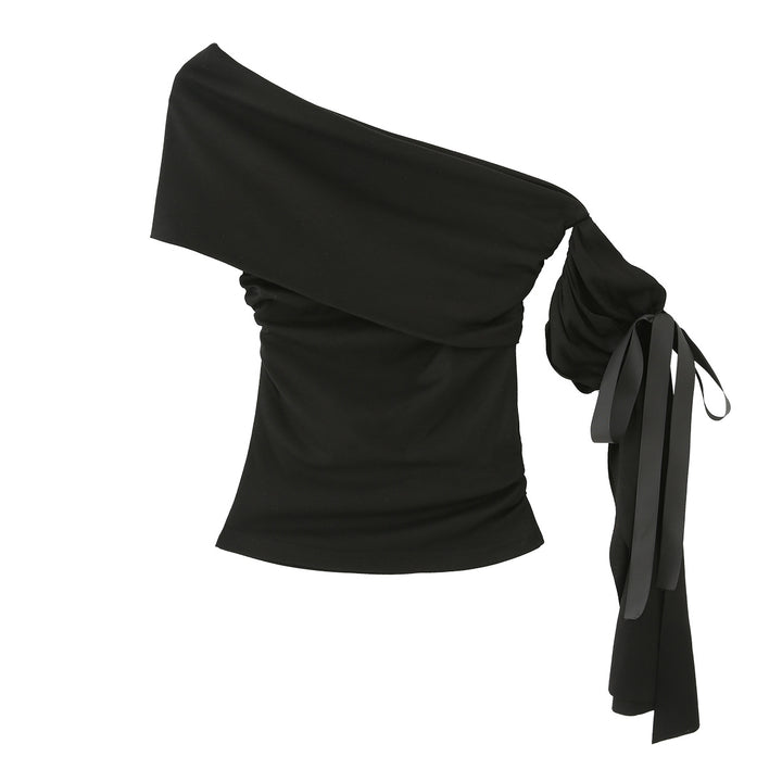 Dame asymmetrisk top med draperinger og dekorativ snor Stilla