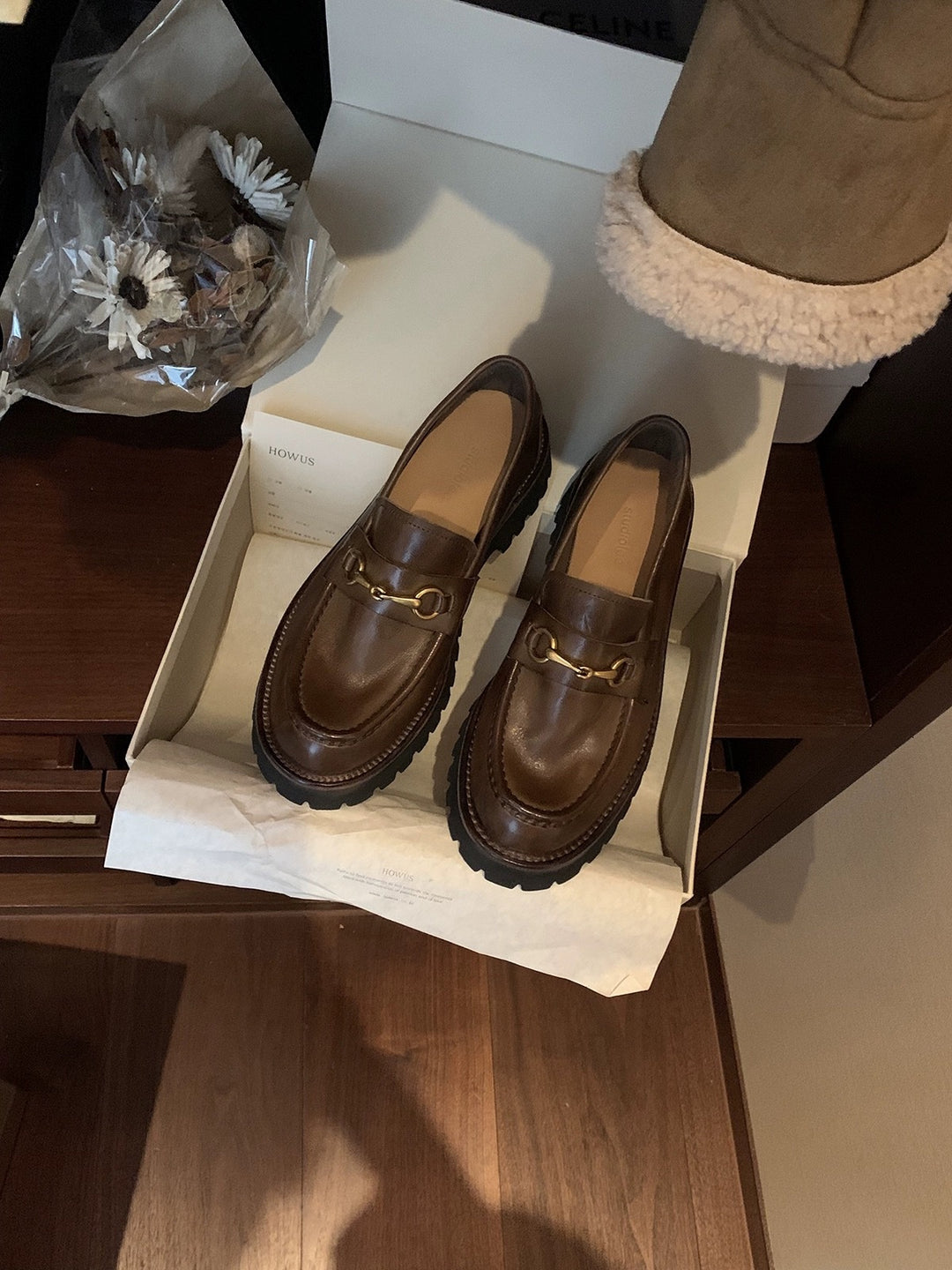 Dame Mokkasiner med elegant kæde Stilla