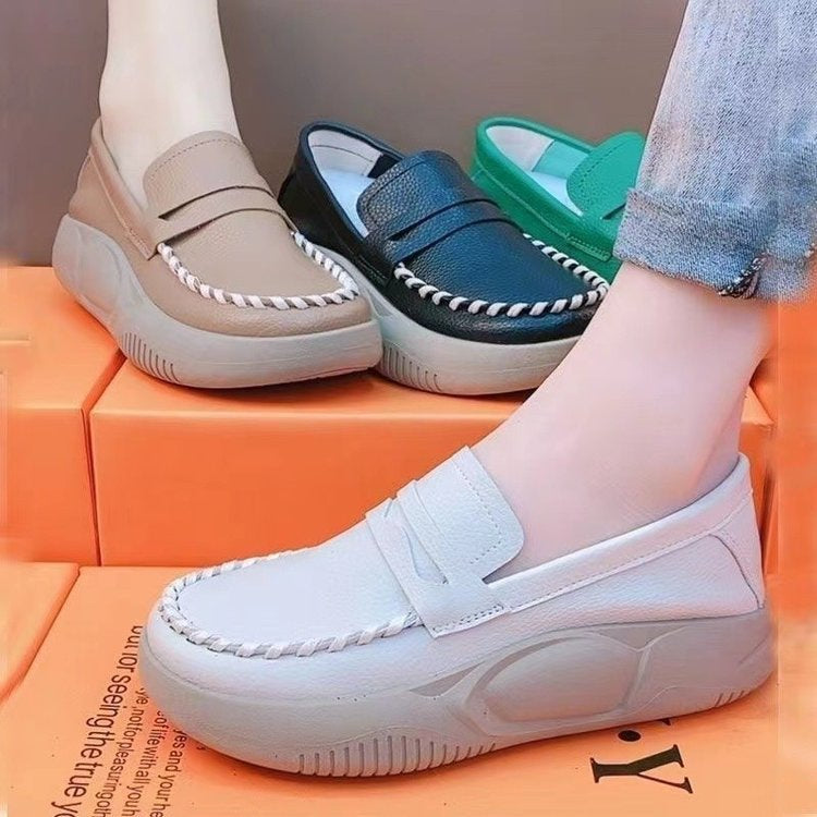 Dame Slip-On Mokkasiner med elegant pyntesyning og komfortabel profilsål Stilla