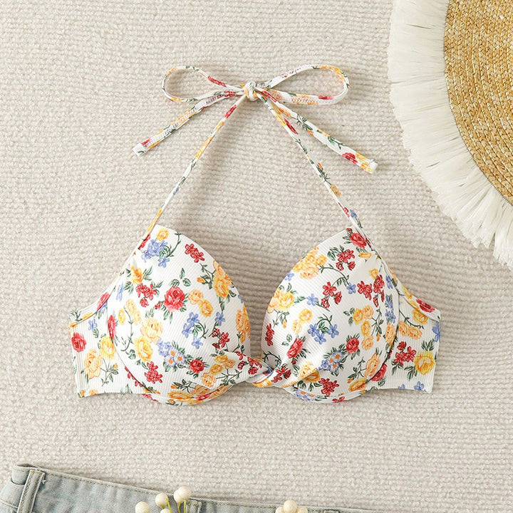 Dame Triangel-Bikini med blomsterindviklet design og elastiske stropper Stilla