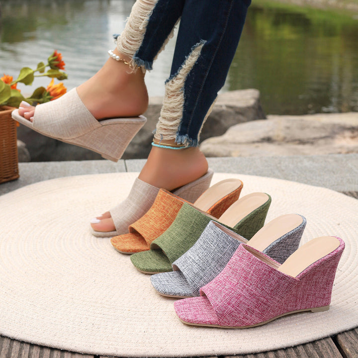 Dame Wedge-sandaler med moderne struktur og behagelig fodsengekonstruktion Stilla