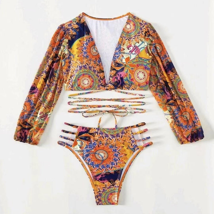 Dame bikini sæt med moderigtige cut-outs og lange ærmer Stilla