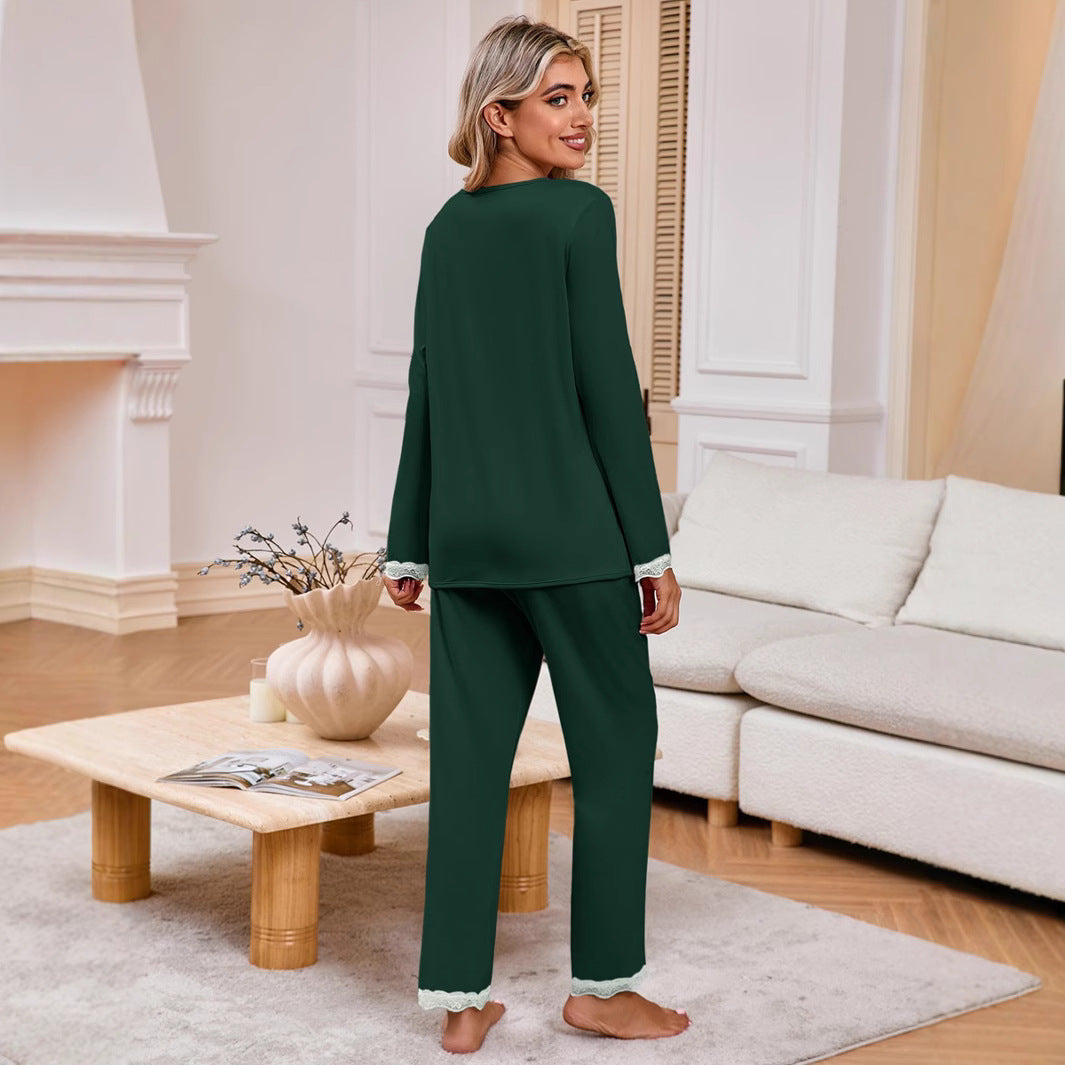 Damepyjamas med elegante spids detaljer og knapdetalje Stilla