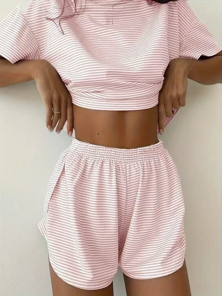 Dame casual crop-top og shorts sæt med stribet mønster Skovae