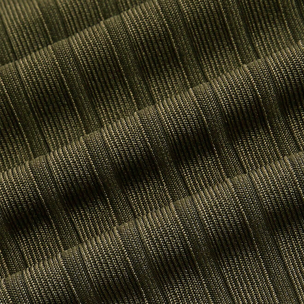 Kvinders cropped langærmet skjorte med asymmetrisk nederdel og stilige rynkedetaljer Stilla