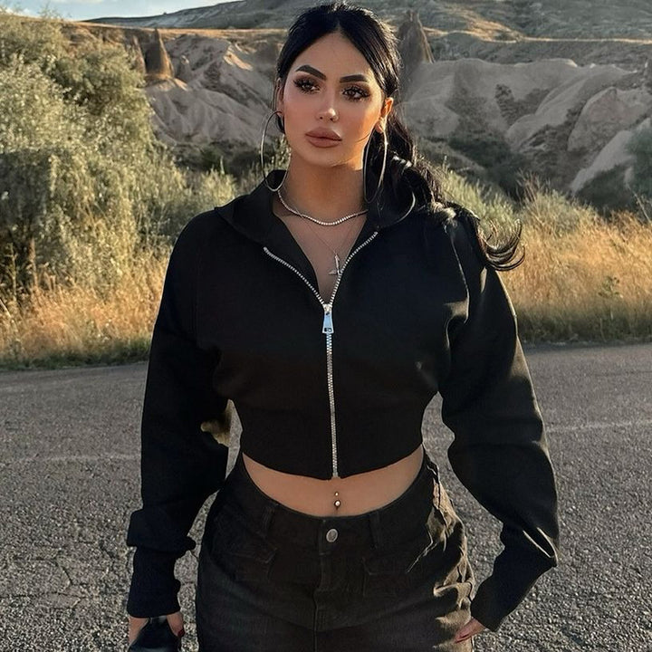 Dame Crop-Hoodie med lynlås og afslappet snit Stilla