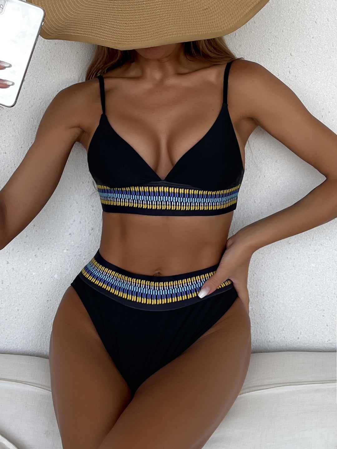 Dame Højtaljet Bikini med farverig Jacquard-bånd Skovae