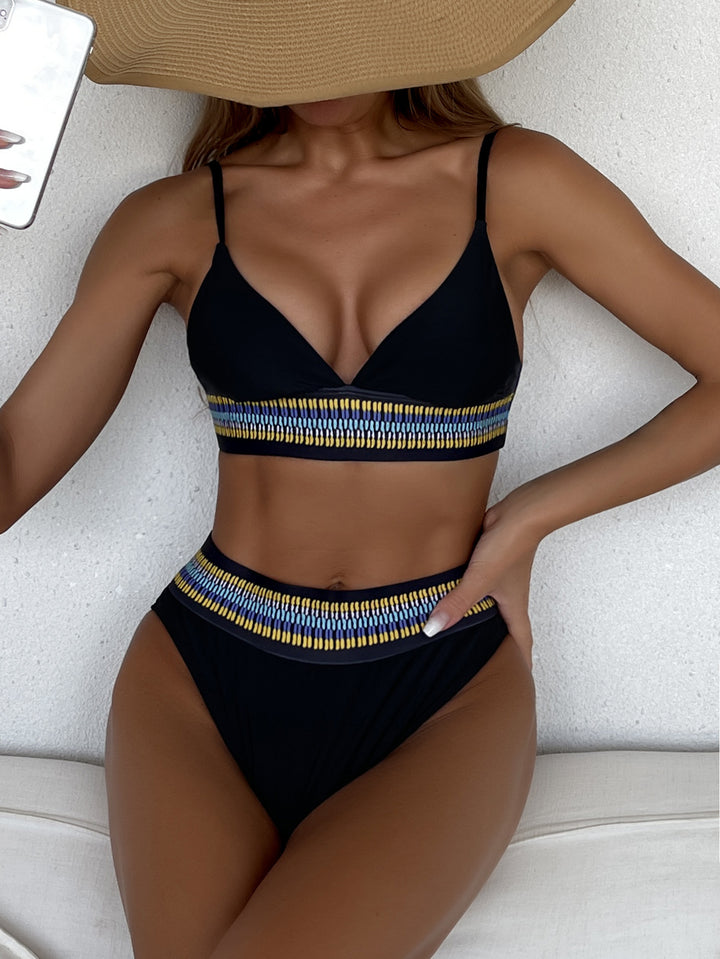 Dame Højtaljet Bikini med farverig Jacquard-bånd Skovae