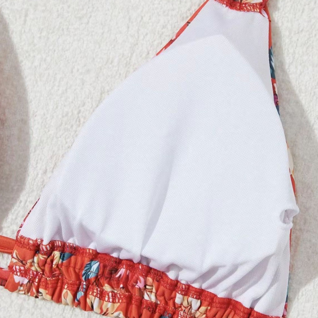Dame bikini-sæt med legende blomsterdesign og justerbare stropper Stilla