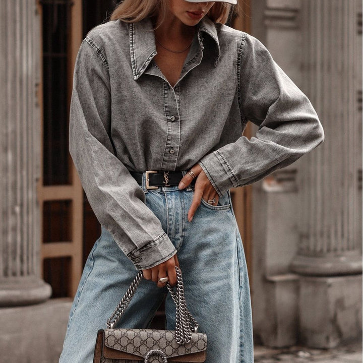 Dame denimskjorte i afslappet oversized pasform med stilfulde detaljer Stilla